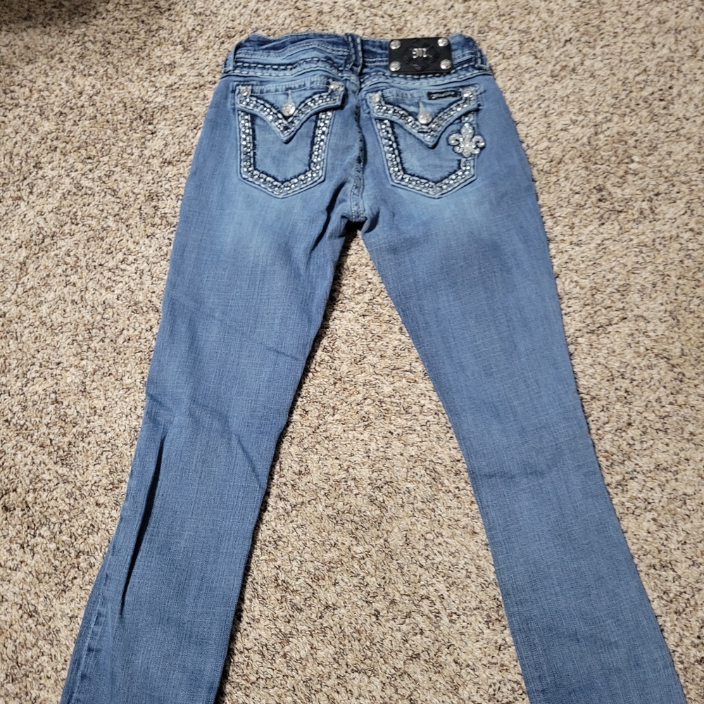 Miss Me Capris - Picture 2 of 5